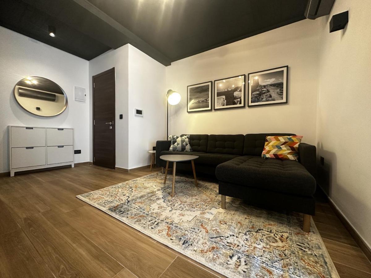 Qawra Holiday Apartment เซนต์พอลส์เบย์ ภายนอก รูปภาพ