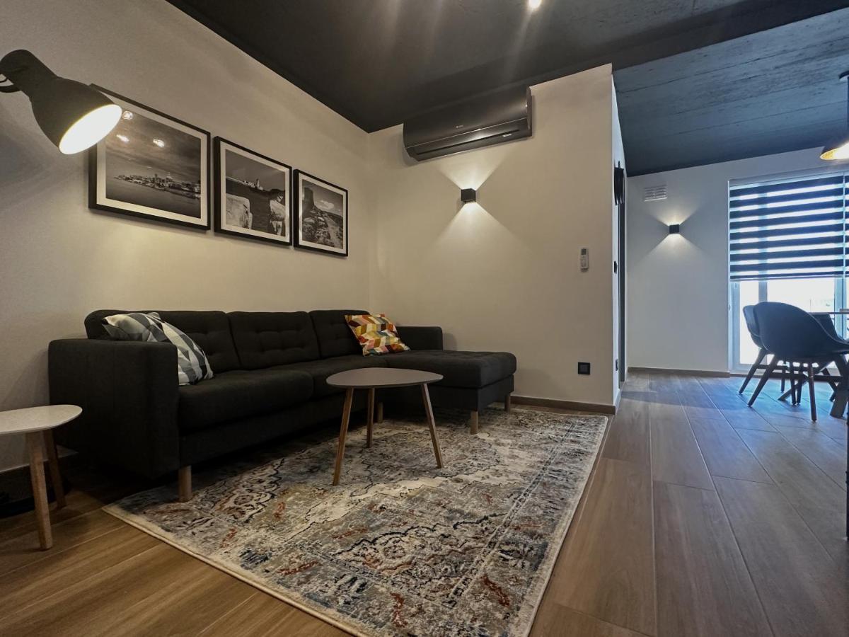 Qawra Holiday Apartment เซนต์พอลส์เบย์ ภายนอก รูปภาพ